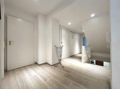 Flur OG - Einfamilienhaus mit 194,00 m² in Vilshofen a. d. Donau zum Kaufen