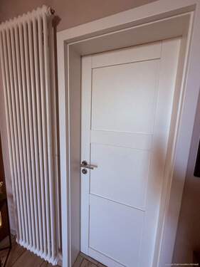 weiße Türen überall - 