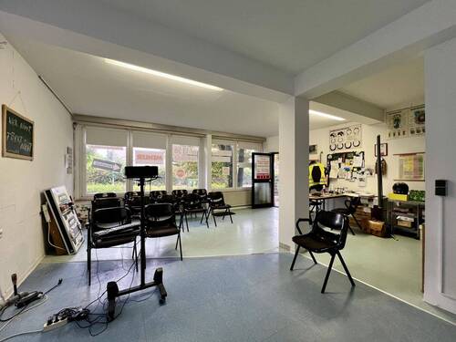 EG_Fahrschule - 4 Zimmer Etagenwohnung zum Kaufen in Ludwigsburg