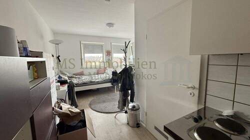 Eingangsbereich - 1 Zimmer Etagenwohnung zur Miete in Ludwigshafen