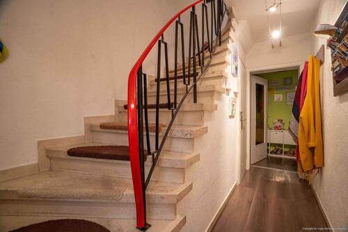 Hauseingang/Treppenhaus - 