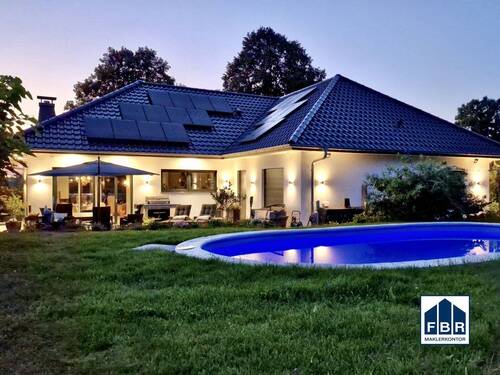 Ihr Traumhaus am See - 5 Zimmer Einfamilienhaus in Langenhagen / Techentin
