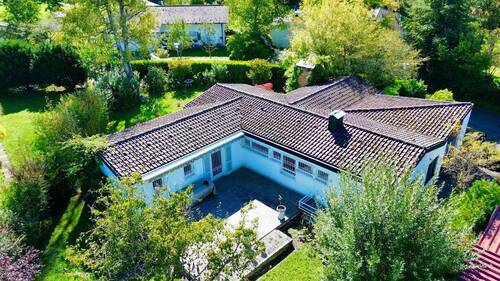 Drohnenaufnahme - Großzügiges Einfamilienhaus in Wangen im Allgäu - ideal gelegen unweit der Wangener Altstadt