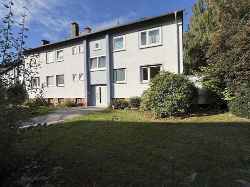 Hausansicht - Etagenwohnung mit 62,20 m² in Kassel zum Kaufen