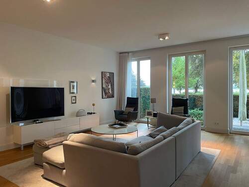 Wohnbereich - 5 Zimmer Terrassenwohnung in Hamburg