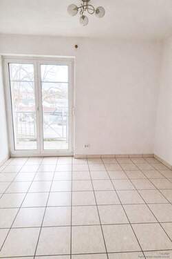 Schlafzimmer - 3 Zimmer Etagenwohnung in Beilngries