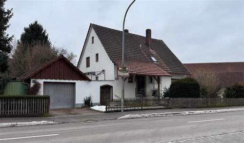 Außen-1 - Renovierungsobjekt mit Potential - Ideal für Käufer mit Perspektive