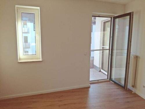 Schlafzimmer Austritt zur Loggia - 