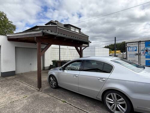 Carport und Garage - 