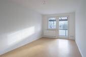 Wohnzimmer - ** Sonnige 3 Zimmerwohnung in der Nähe des Stadtpark **