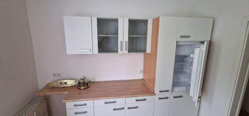 Küche mit Einbauküche vom Vormieter (VB)1 - 2 Zimmer Etagenwohnung in Großräschen