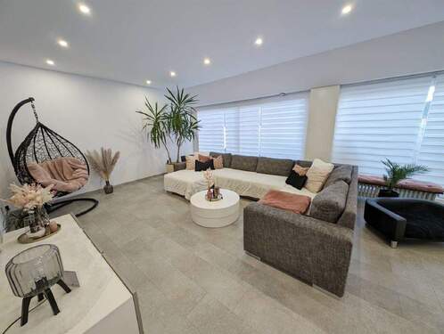 Wohn-/Esszimmer - 3 Zimmer Etagenwohnung zum Kaufen in Oerlinghausen