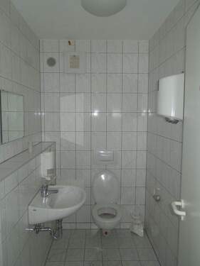 WC - 