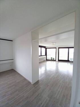 1.jpg - 4 Zimmer Etagenwohnung zum Kaufen in Neu-Ulm