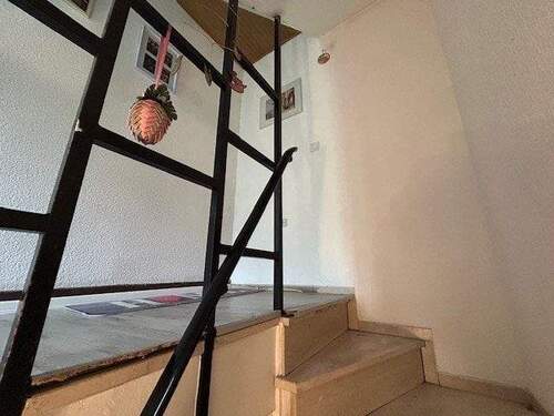 Treppenflur - Reihenendhaus mit 175,00 m&sup2; in Sulzbach zum Kaufen