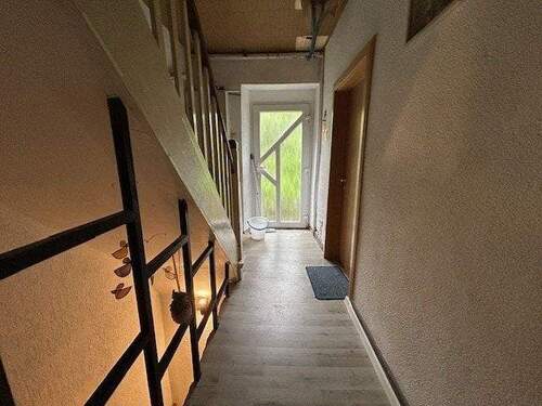 Flur 1. OG Zugang zum Garten - 