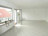 Wohnzimmer - 3 Zimmer Etagenwohnung zur Miete in Nürnberg