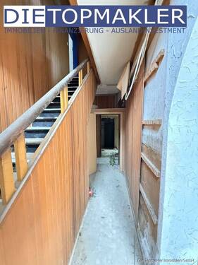 Treppe zum Obergeschoss - 
