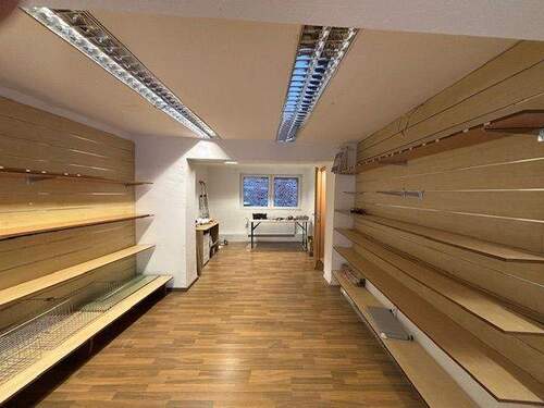 Blick in den Laden - Gewerbeobjekt (Büro, Produktion, Verkauf) in Bad Lauterberg zur Miete