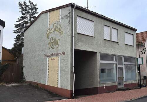 Haus - 8 Zimmer Mehrfamilienhaus, Wohnhaus zum Kaufen in Heringen (Werra)