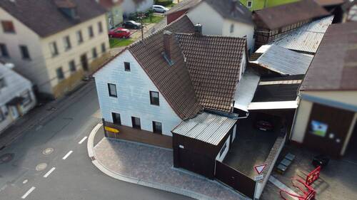 Drohnenansicht - 5 Zimmer Einfamilienhaus zum Kaufen in Burgpreppach