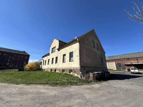 Hausansicht - Faktor 16,5! Voll vermietetes Mehrfamilienhaus nahe Berlin