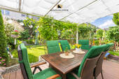 Große Terrasse mit Pergola - 5 Zimmer Reihenendhaus in Sindelfingen-Maichingen