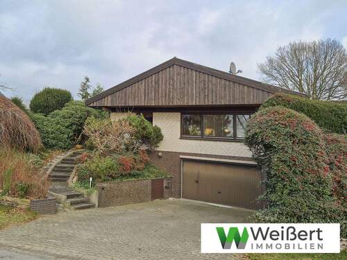 Titelbild - Architektenbungalow auf parkähnlichem Grundstück - 190 m² Wfl. auf 1.817 m² Grundstück mit Keller und Tiefgarage!