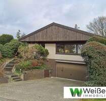 Architektenbungalow auf parkähnlichem Grundstück - 190 m² Wfl. auf 1.817 m² Grundstück mit Keller und Tiefgarage! - Jevenstedt