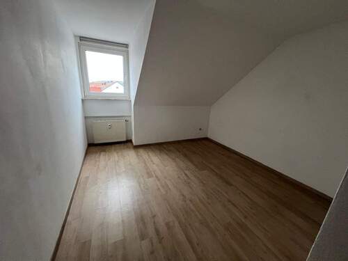 Zimmer - 3 Zimmer Etagenwohnung zum Kaufen in Schwandorf