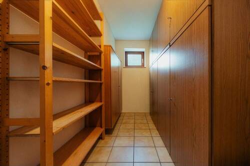 Wohnung-Abstellkammer - 