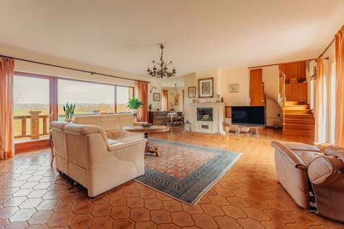 Wohnzimmer - Einfamilienhaus mit 221,00 m&sup2; in Burscheid zum Kaufen