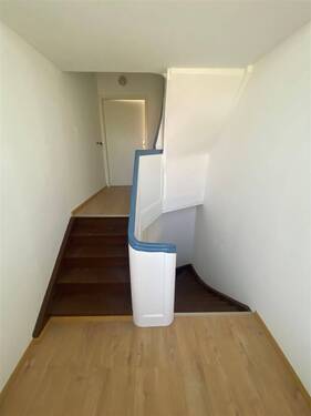 Treppenhaus - 3 Zimmer Etagenwohnung zur Miete in Naumburg