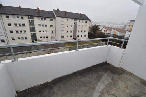 Balkon - 3 Zimmer Etagenwohnung zur Miete in Singen