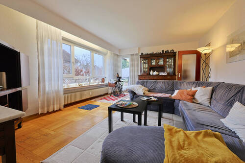 Wohnzimmer - Gemütliche Wohnung mit Garten in ruhiger und gesuchter Erbacher Wohnlage
