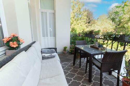 Balkon - Etagenwohnung mit 177,00 m&sup2; in Leipzig zum Kaufen