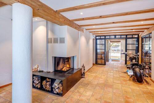 Entré - Bauernhaus, Landhaus mit 510,00 m&sup2; in Pöcking zum Kaufen