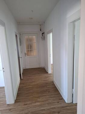 Flur - 3 Zimmer Etagenwohnung zur Miete in Cuxhaven