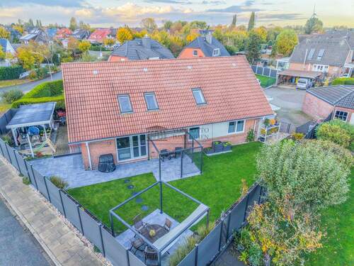 Außenansicht 2 - Einfamilienhaus mit 170,00 m² in Seevetal zum Kaufen