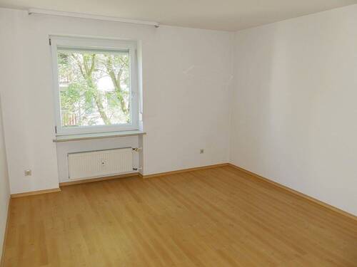 Kinderzimmer/Büro - 