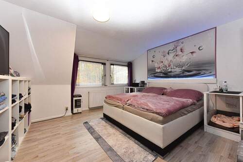 geräumiges Schlafzimmer - 