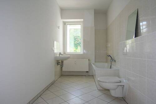 WE1 - Bad - Mehrfamilienhaus, Wohnhaus in Taucha zum Kaufen