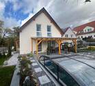 überdachte Terrasse mit Pool.jpg - 