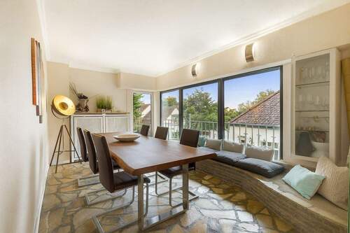 1. OG Esszimmer - 8 Zimmer Einfamilienhaus zum Kaufen in Schmitten im Taunus