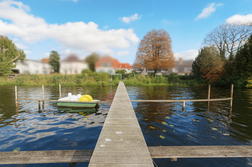 Steg mit Blick zur Wohnsiedlung - Grundstück in Berlin zum Kaufen