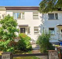 Reihenmittelhaus in Magdeburg Ottersleben mit 5 Zimmern, Terrasse und kleinen Garten