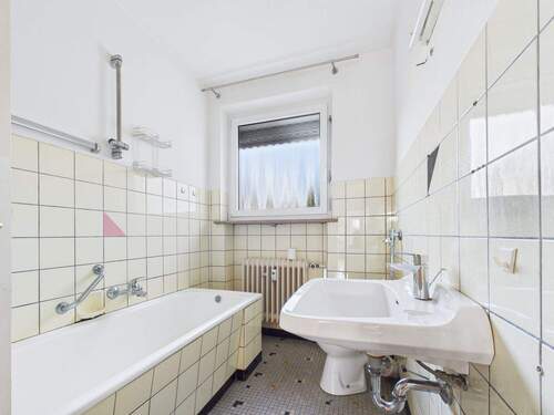 Badezimmer 1. OG WHG 3 - 