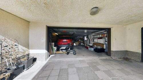 Garage - 