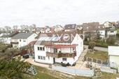 Hausansicht - Dieses wunderschönes Einfamilienhaus mit einer Einliegerwohnung sucht Sie als neuen Eigentümer!