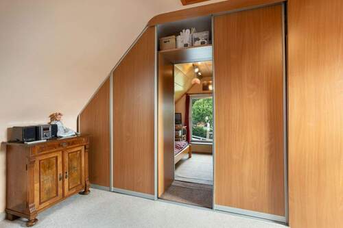 Raum OG mit Durchgang - 